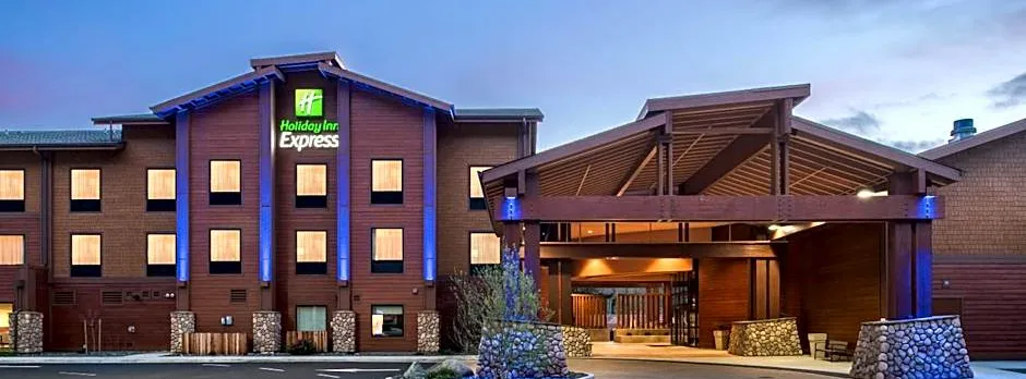 Holiday Inn Express Klamath Redwood Ntl Pk Area By IHG