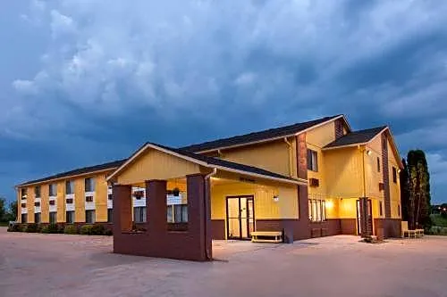 Circle S Motel
