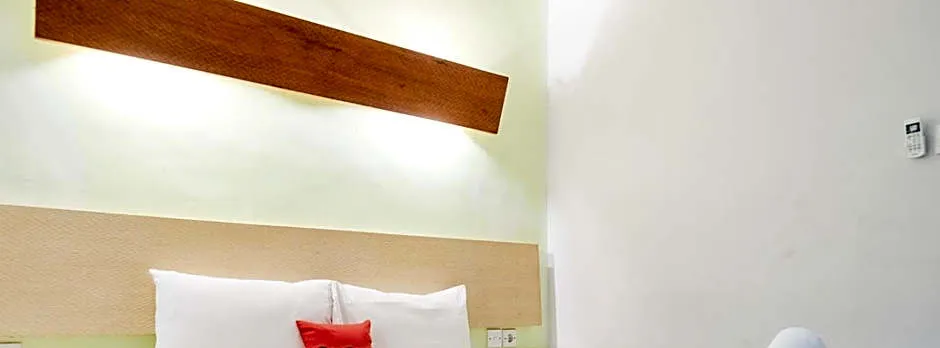 RedDoorz Plus at Sunrise Hotel Sanur