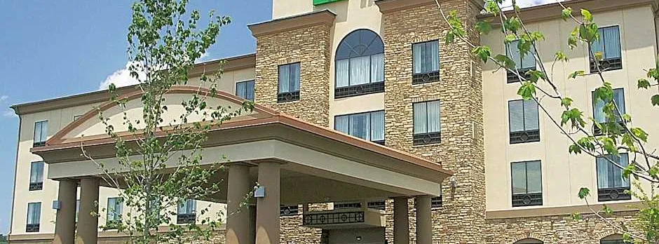 Holiday Inn Express & Suites - Cleveland Northwest By IHG