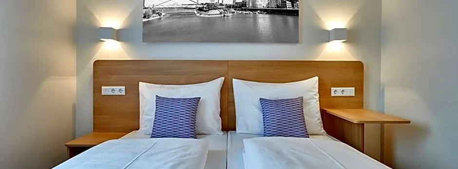 McDreams Hotel Düsseldorf-City