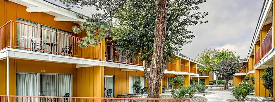 Econo Lodge Near Reno-Sparks Convention Center