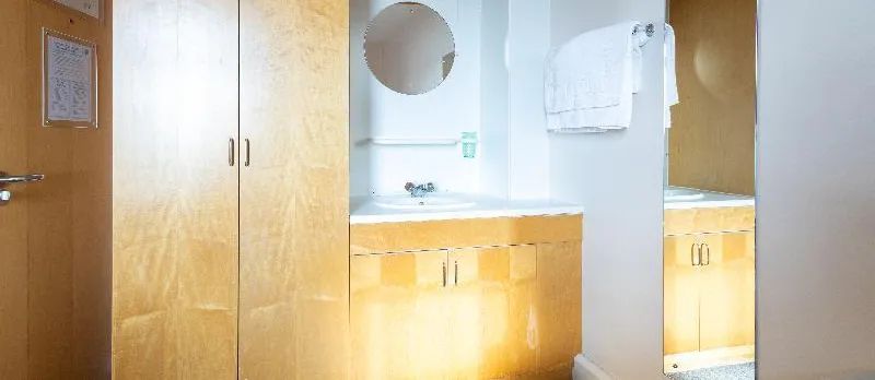 CHANCELLORS COURT-SERVICED UNIVERSITY ACCOM