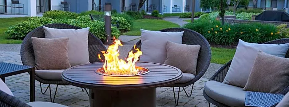 Courtyard by Marriott Detroit Troy