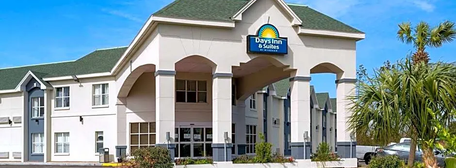 Days Inn by Wyndham Panama City