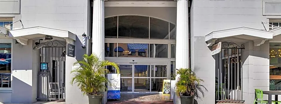 The Banyan Hotel Fort Myers, Tapestry Collection by Hilton