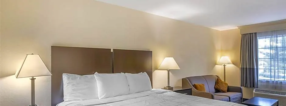 Best Western Parkside Inn