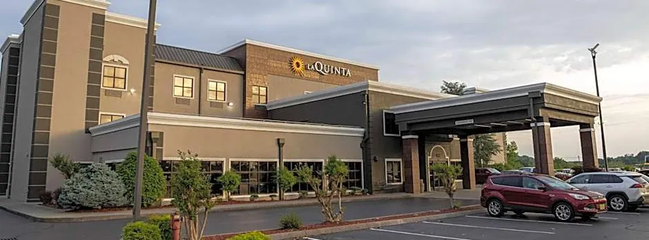 La Quinta Inn & Suites by Wyndham Knoxville East