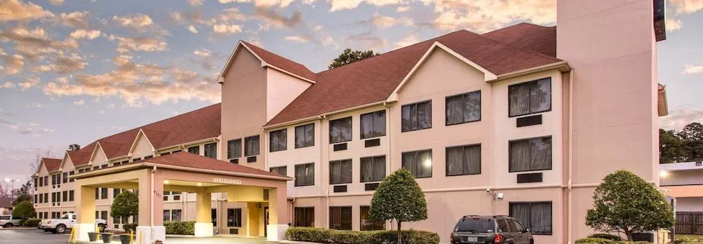 Spark by Hilton Wilmington