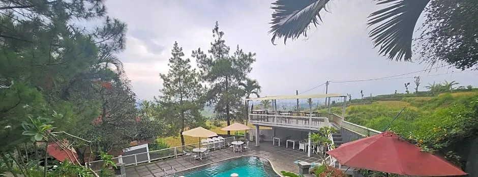 Bukit Alamanda Resort & Resto