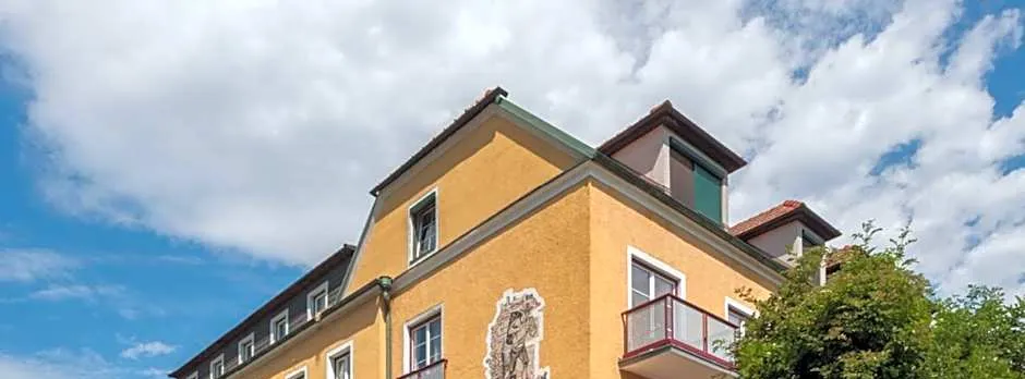 STIERSCHNEIDER'S Weinhotel Wachau & Wiazhaus