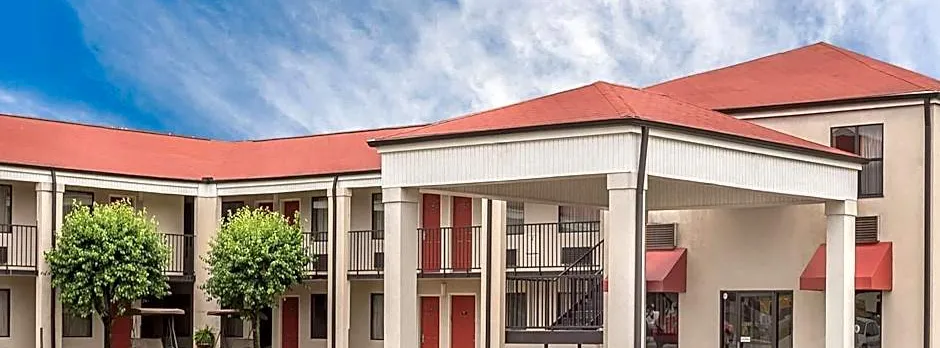 Super 8 by Wyndham Bryant Little Rock Area