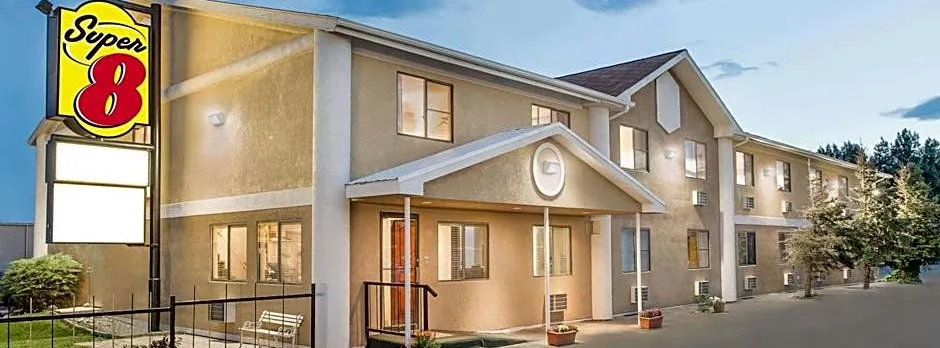 Super 8 by Wyndham Riverton