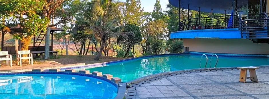 High Livin Apartment Dago