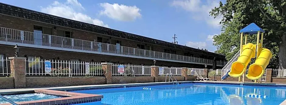 South Shore Inn