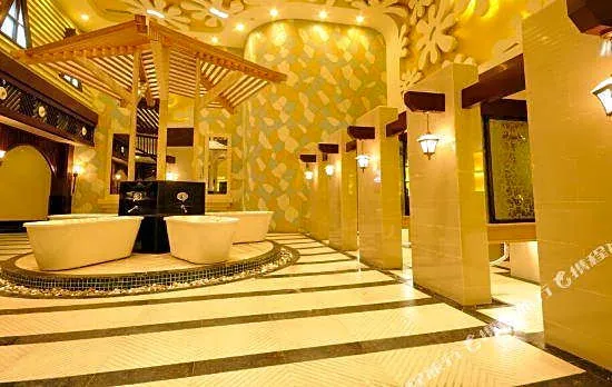 Palace Wingoal Grand Hotel