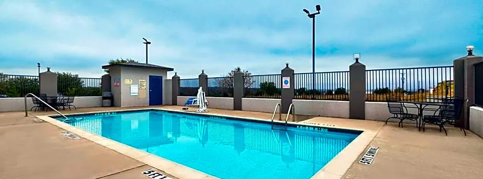 Motel 6-Marble Falls, TX