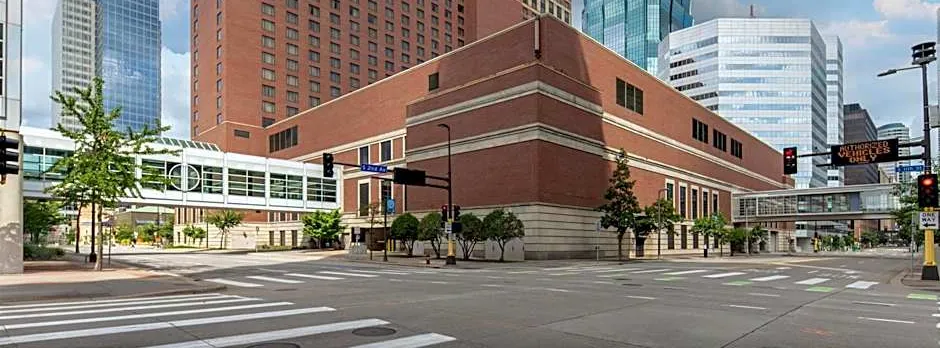 Hilton Minneapolis