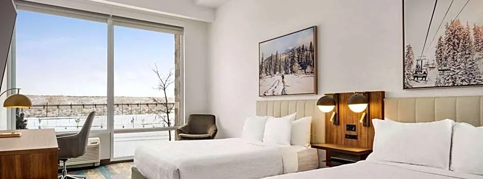 La Quinta Inn & Suites by Wyndham Denver Parker