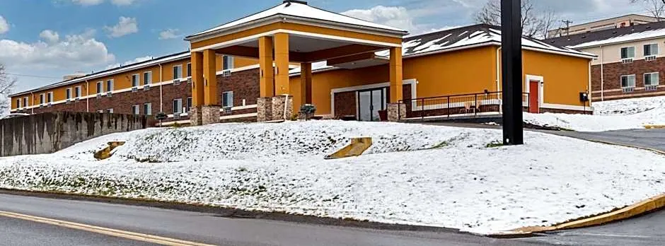 Quality Inn Coraopolis - Pittsburgh Airport