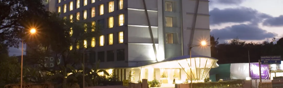 Mirage Hotel (A Business Hotel)