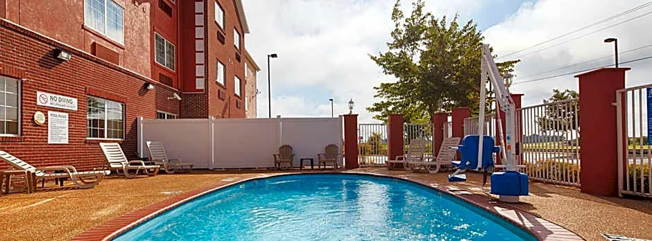 Best Western Plus Olive Branch Hotel & Suites