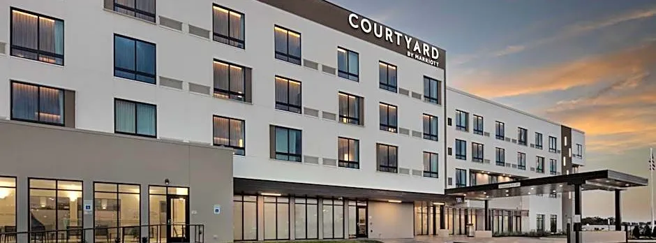 Courtyard by Marriott Conway