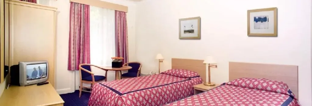 Chrysos Hotel