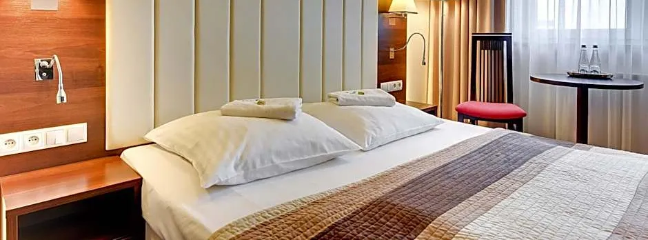 Amber Hotel