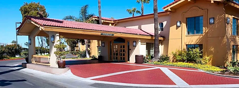 La Quinta Inn by Wyndham Costa Mesa / Newport Beach