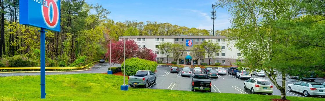 Motel 6 Milford