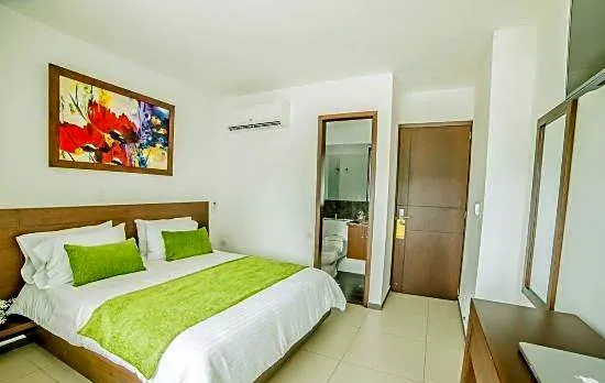 Hotel Titanium Plaza