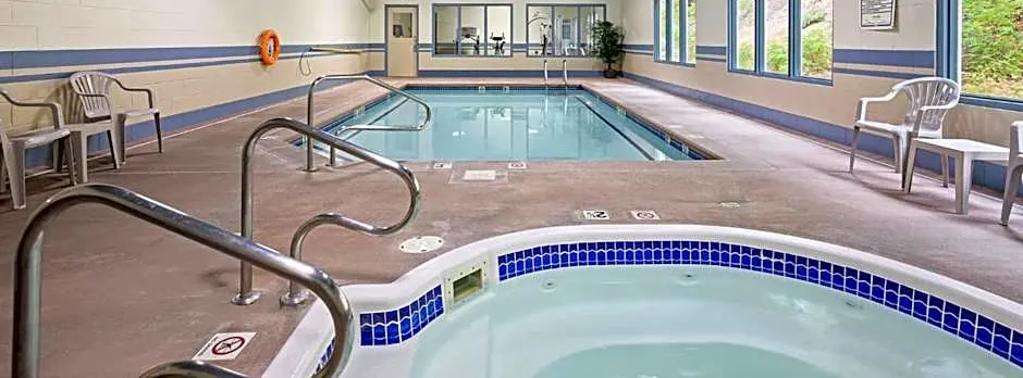 Glenwood Inn & Suites