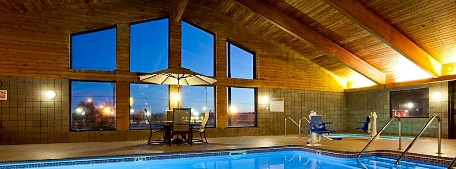 AmericInn by Wyndham Eau Claire