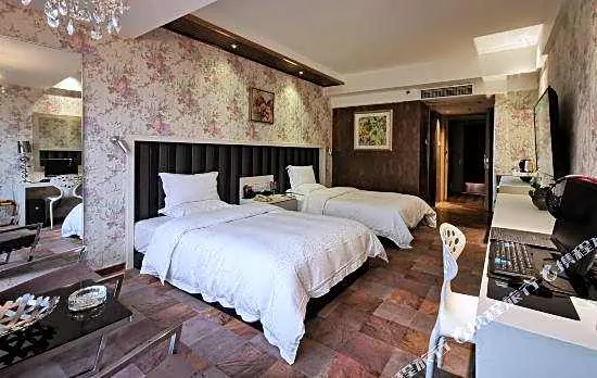 Count Garden Hotel