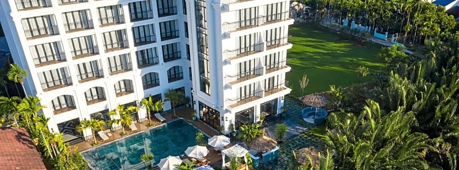 Shining Riverside Hoi An Boutique & Spa