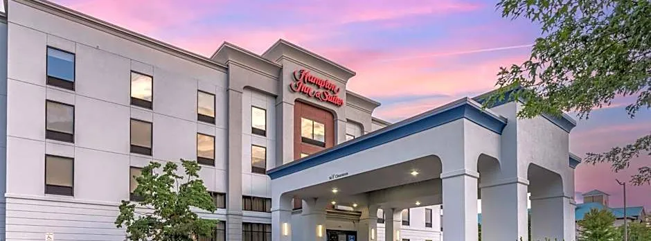 Hampton Inn & Suites Louisville East