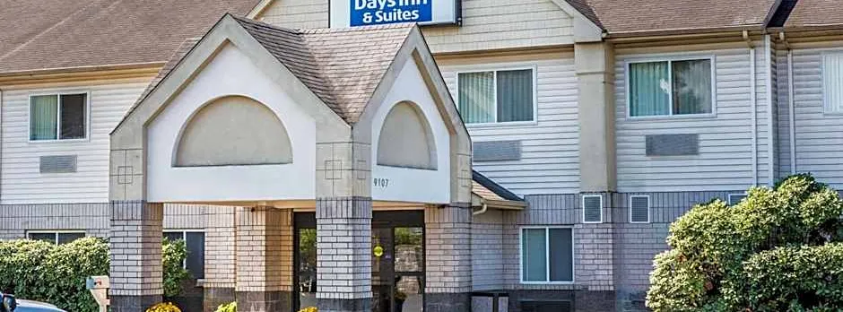 Days Inn & Suites by Wyndham Vancouver
