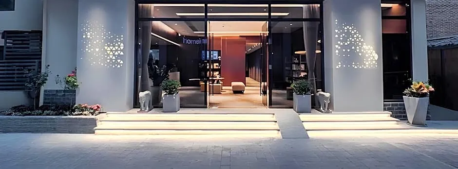 Home Inn Plus Hangzhou West Lake Lakeside Pedestrian Street