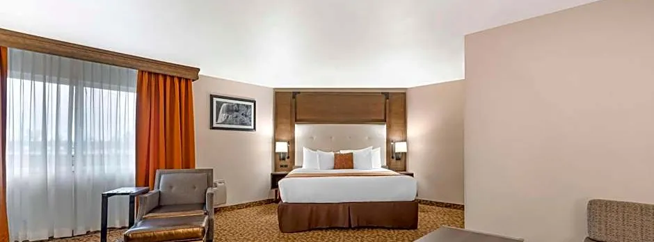 Best Western Plus Mill Creek Inn