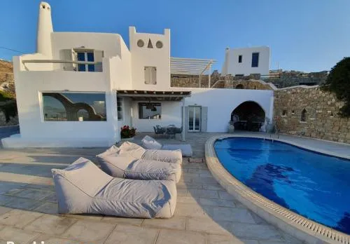 Stunning Villa 4BR in Mykonos