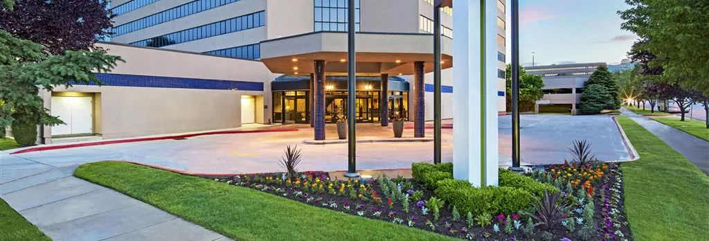 Doubletree Suites By Hilton Salt Lake C