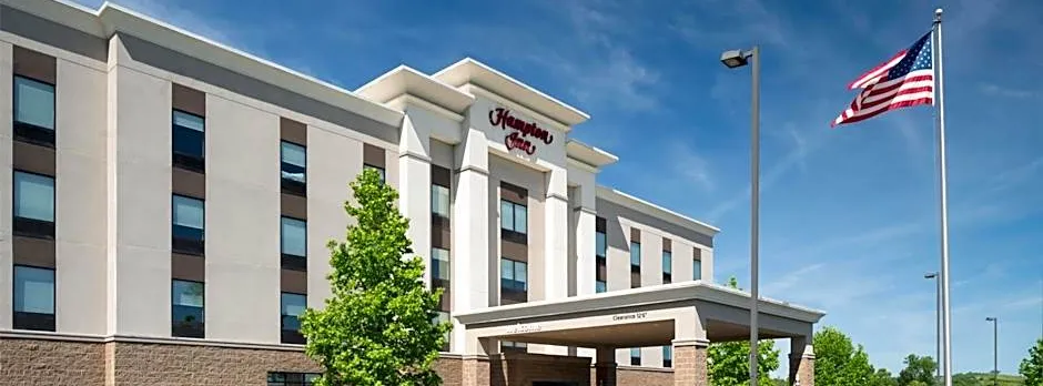 Hampton Inn Fairmont