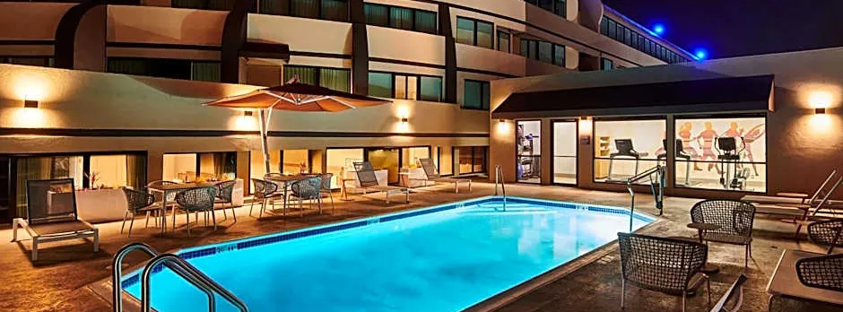 DoubleTree By Hilton Fullerton