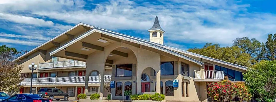 Best Western Sunday House Inn