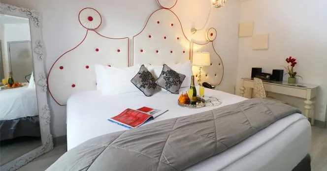 The Whitelaw Hotel