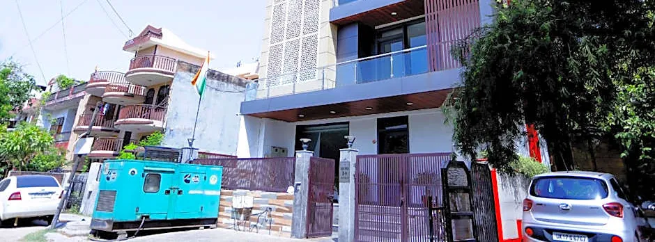 Hotel Premium in Noida Sector 12