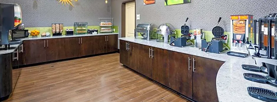 La Quinta Inn & Suites by Wyndham Hinesville - Fort Stewart