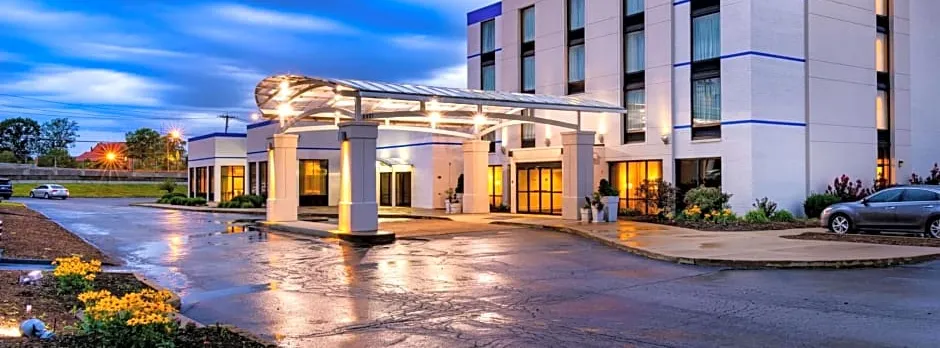 Aviator Hotel & Suites South I-55, BW Signature Collection
