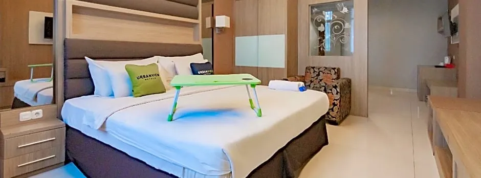Urbanview Hotel Newton Riau Bandung by RedDoorz